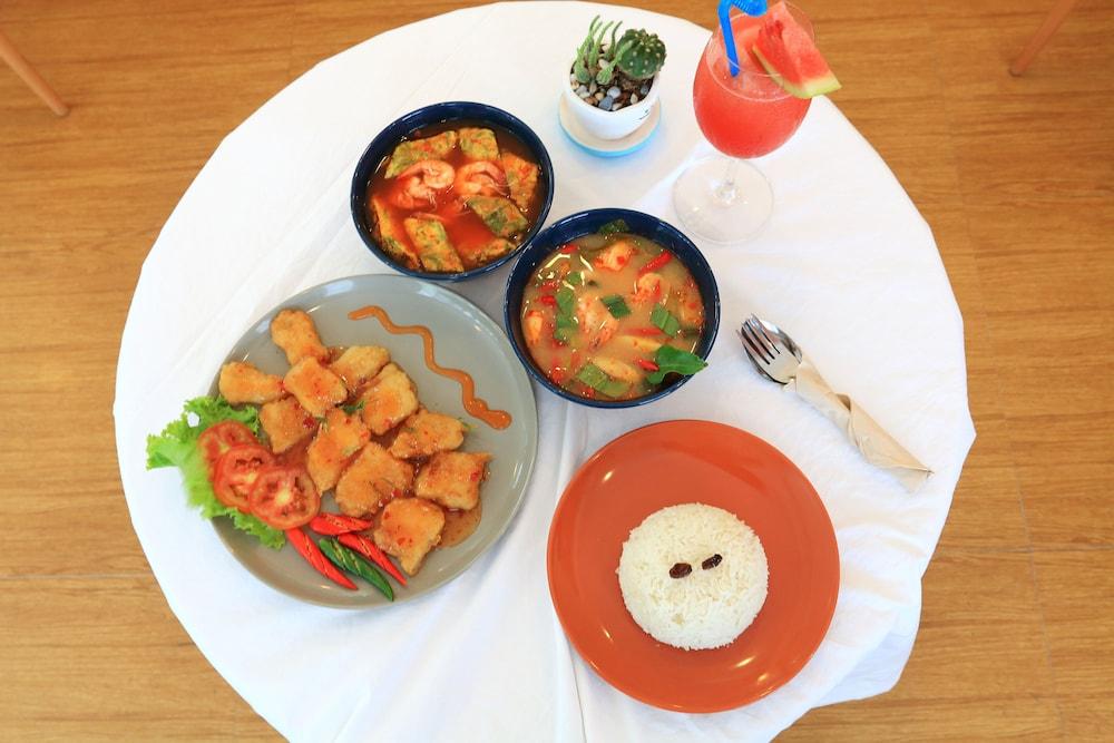 Triple Trees Hotel Pathum Thani Eksteriør billede