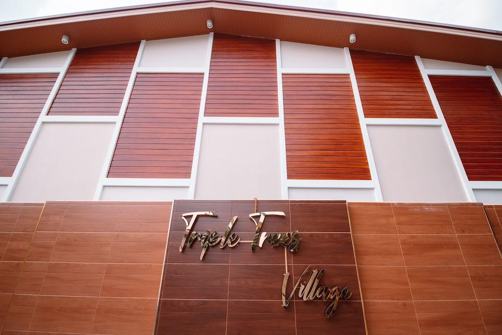 Triple Trees Hotel Pathum Thani Eksteriør billede