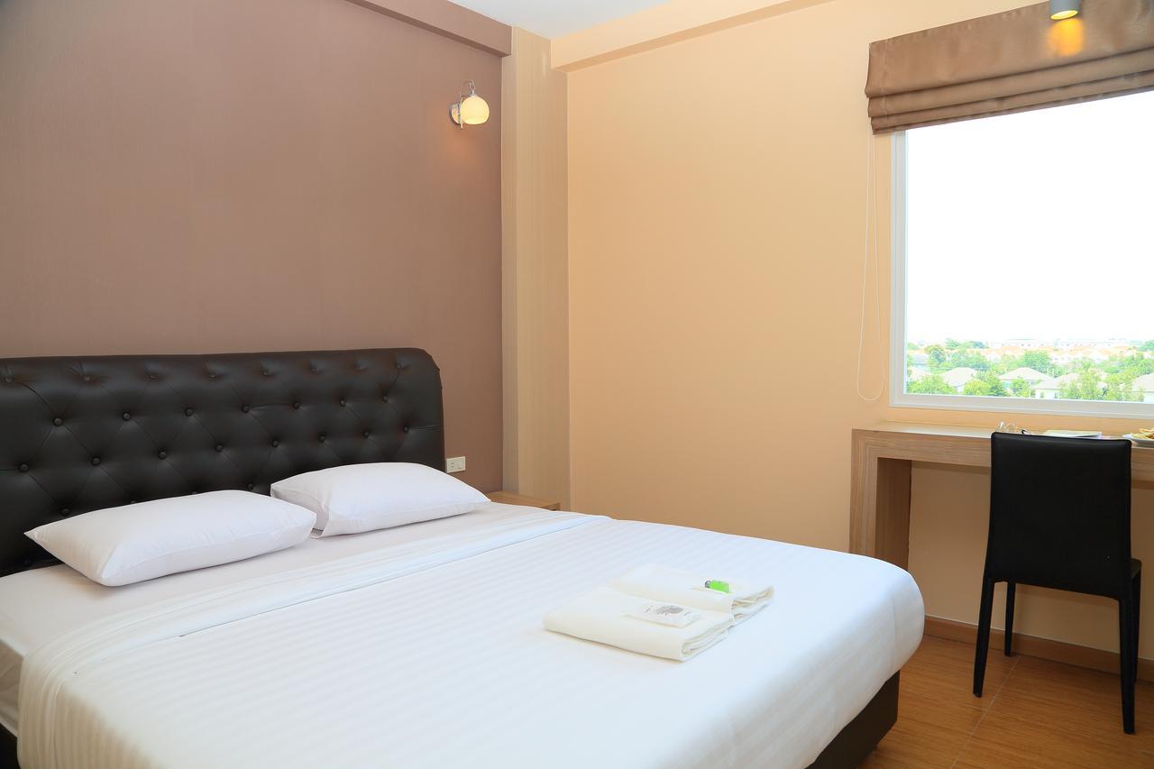 Triple Trees Hotel Pathum Thani Eksteriør billede